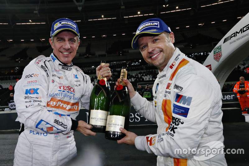 Les vainqueurs de la Nations Cup Jason Plato et Andy Priaulx