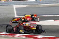 Alexander Rossi, Racing Engineering leads Jordan King, Racing Engineering