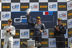 Rennen 2 Podium: Platz zwei Stoffel Vandoorne, ART Grand Prix und Sieger Mitch Evans, RUSSIAN TIME und dritter Platz Alex Lynn, DAMS