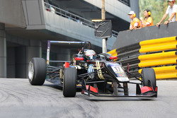 Alexander Albon, Signature Dallara Volkswagen