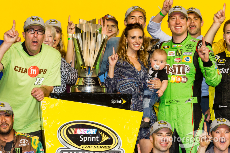 2015: Kyle Busch (Gibbs-Toyota)