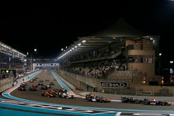 Inicio carrera 1: Pierre Gasly, DAMS lidera a Stoffel Vandoorne, ART Grand Prix al resto del