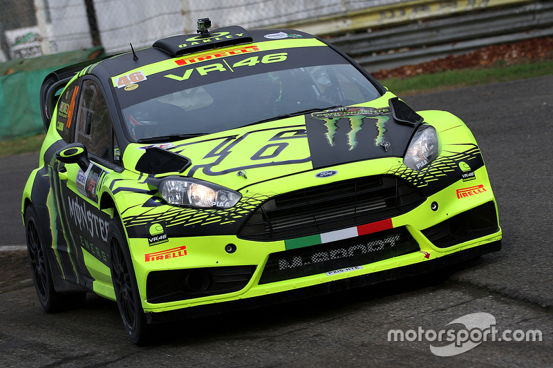 Valentino Rossi und Carlo Cassina, Ford Fiesta