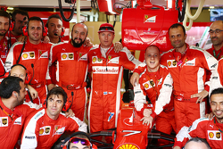 Kimi Raikkonen, Ferrari en la foto de equipo