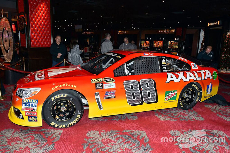 Dale Earnhardt Jr., Hendrick Motorsports Chevrolet com pintura da Axalta