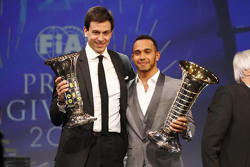 Lewis Hamilton, Mercedes AMG F1, Toto Wolff, Président Exécutif de Mercedes AMG F1