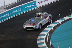 斯特林·莫斯、汉斯·赫尔曼,梅赛德斯奔驰300 SLR