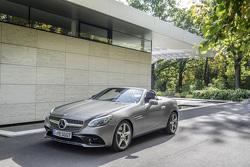 Mercedes-AMG SLC 300