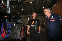 Robby Gordon y Carlos Sainz, Peugeot Sport