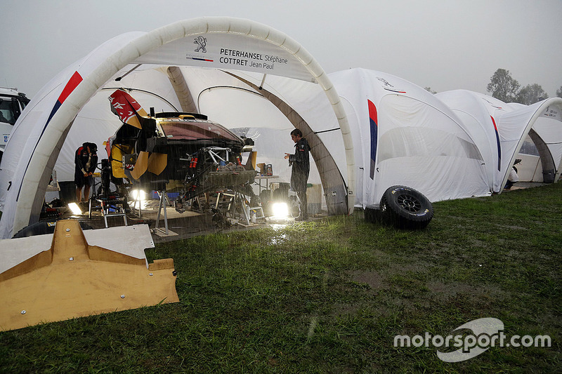 #302 Peugeot: Stéphane Peterhansel, Jean-Paul Cottret