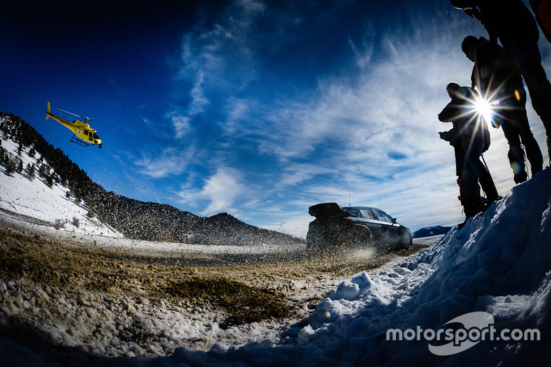 #2: Daniel Sordo und Marc Marti rutschen im Schnee