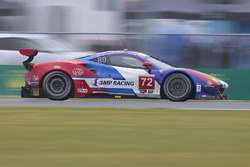 #72 SMP Racing Ferrari 488 GTE: Viktor Shaitar, Andrea Bertolini, Gianmaria Bruni, James Calado