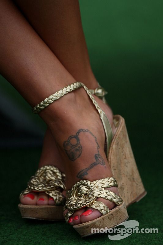 Tamara Ecclestone, hija de Bernie Eccelestone, pies