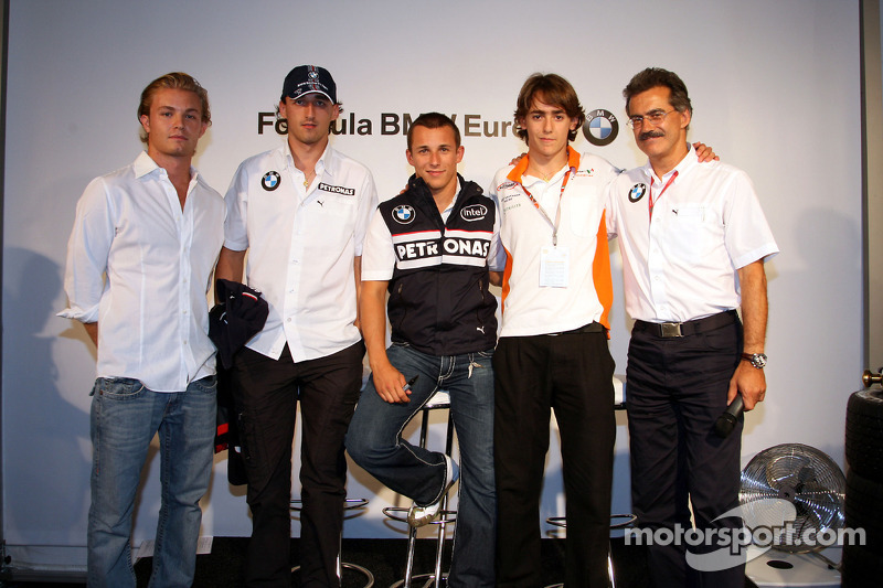 2008 Hospitality FBMW: Nico Rosberg, WilliamsF1 equipo, Robert Kubica, BMW Sauber F1 Team Christian Klien, piloto de pruebas, BMW Sauber F1 Team, Esteban Gutiérrez, José-Kaufmann-Racing, Dr. Mario Theissen, BMW Sauber F1 Team, BMW Motorsport Director