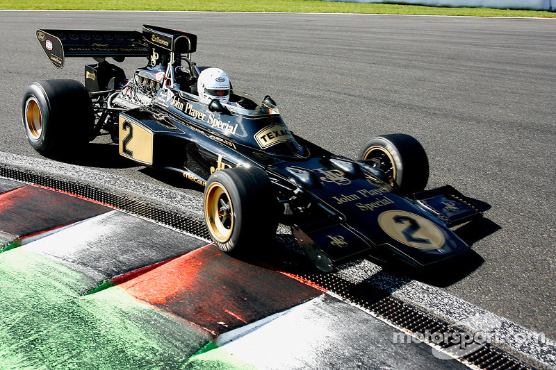 Lotus 72