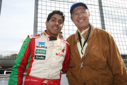 Salvador Durán, piloto del A1 Team México y Joe Ramírez