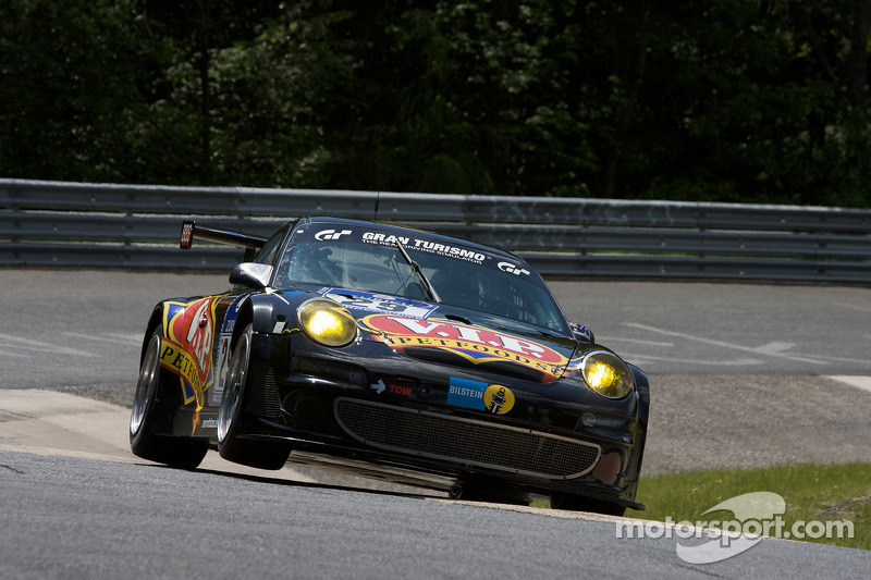 29 VIP Petfoods Australia Porsche 997 RSR Anthony Quinn, Klark Quinn