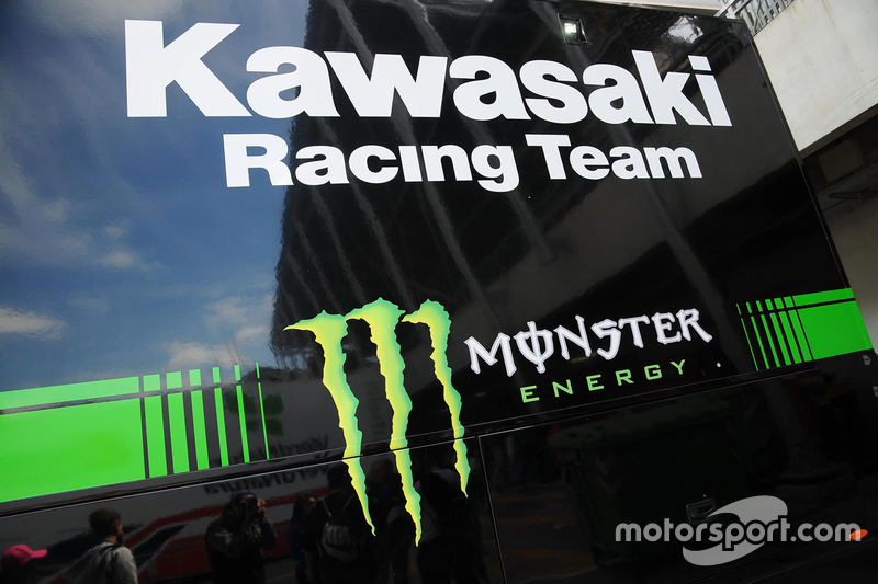 Kawasaki Racing