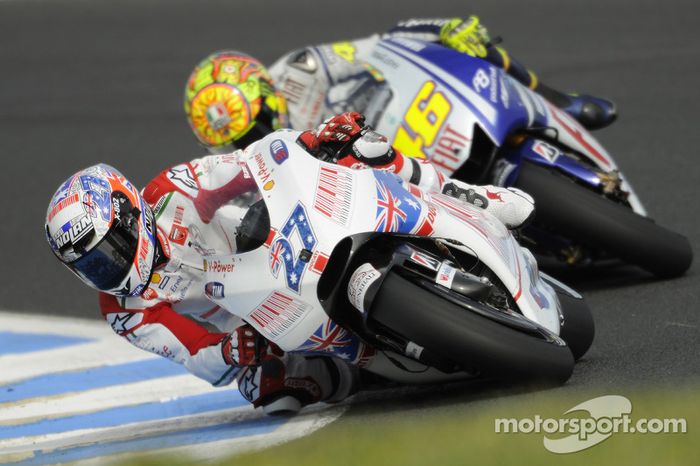 Casey Stoner, Ducati Marlboro Team lidera a Valentino Rossi, Fiat Yamaha Team