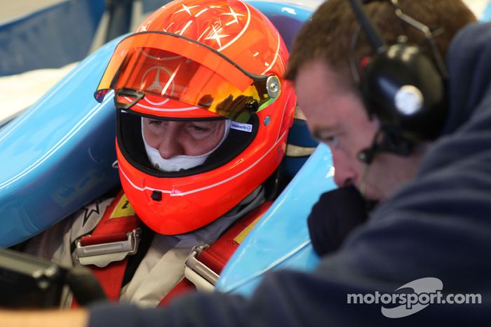 Michael Schumacher prueba un GP2