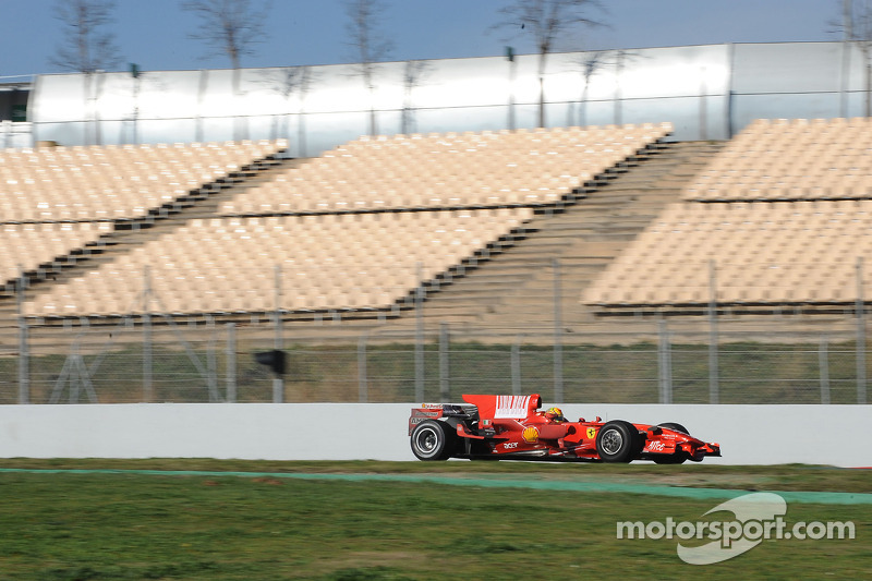 Valentino Rossi tests the Ferrari F2008