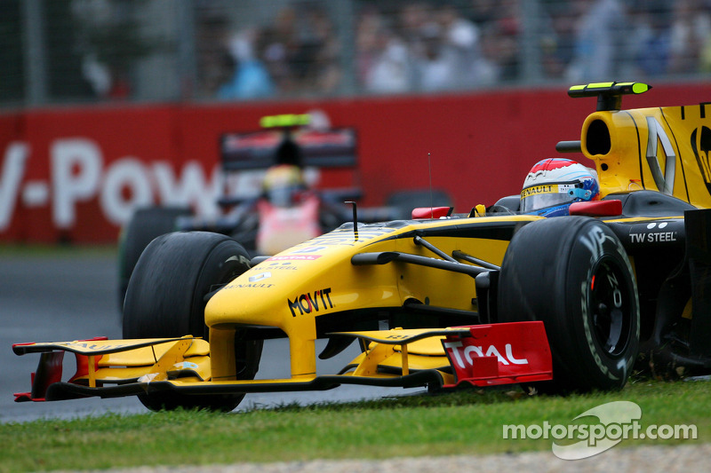 Vitaly Petrov, Renault F1 Team