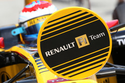 Vitaly Petrov, Renault F1 Team, lollipop
