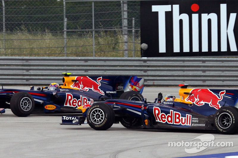 Istanbul 2010: Teaminterne Kollision mit Sebastian Vettel