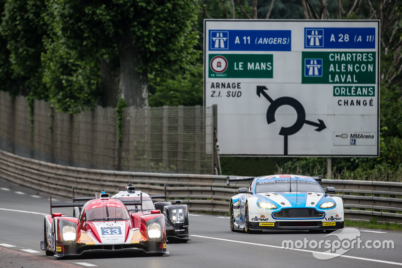30. #33 Eurasia Motorsport Oreca 05 Nissan: Jun Jin Pu, Nick de Bruijn, Tristan Gommendy, #1 Porsche Team Porsche 919 Hybrid: Timo Bernhard, Mark Webber, Brendon Hartley, #99 Aston Martin Racing Aston Martin Vantage: Andrew Howard, Darren Turner, Alex MacD