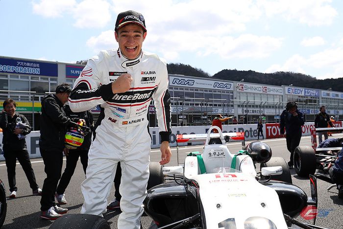 Álex Palou celebra su primera victoria